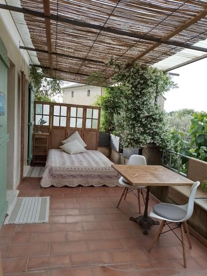 Charming Stone Villa With Pool & Garden Montaren-et-Saint-Mediers Exterior photo
